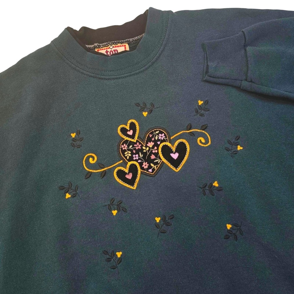 Vintage‎ Top Stitch Heart Embroidered Crew Neck Sweatshirt Valentines Cottage